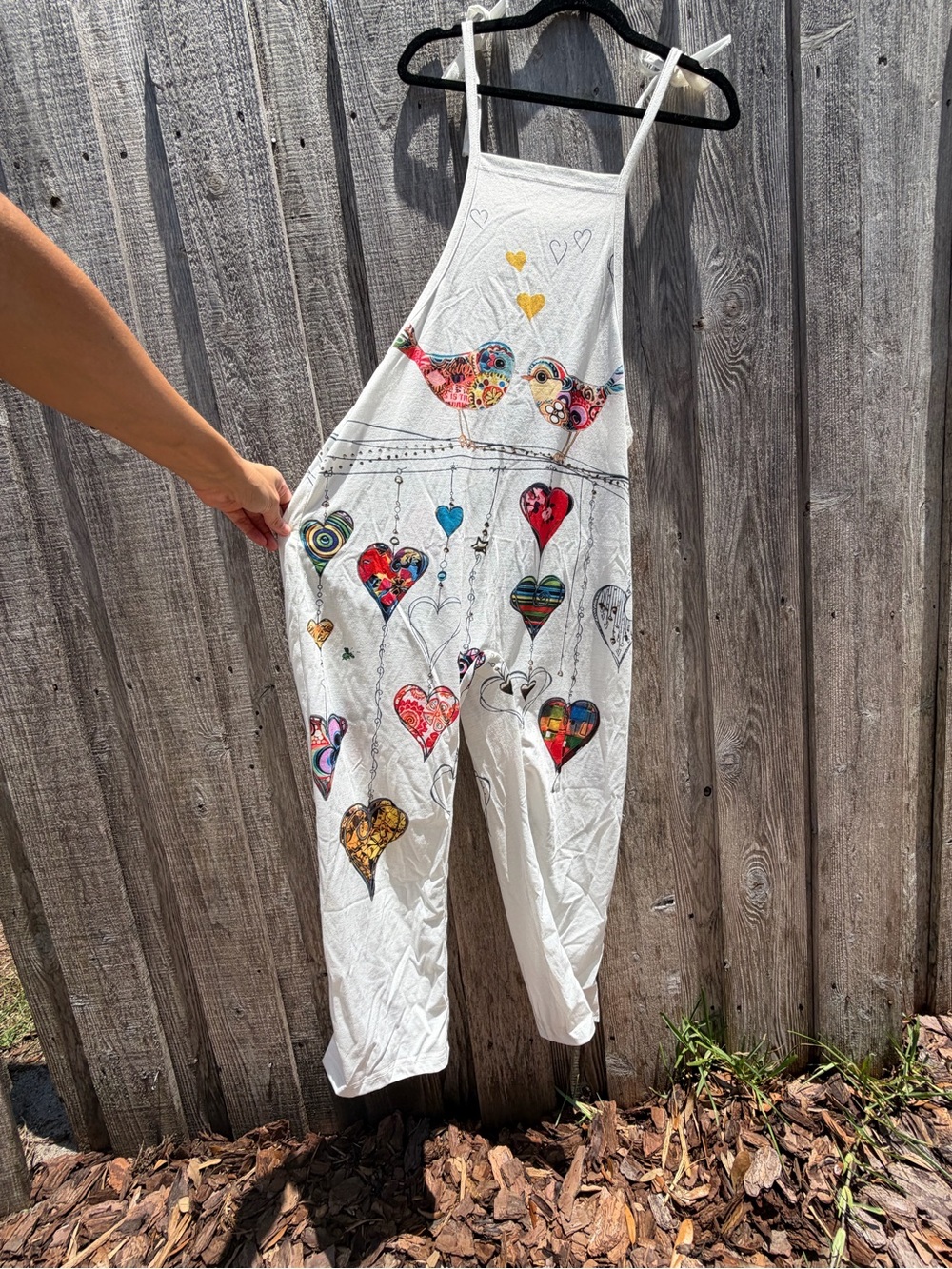 NWOT White Heart Bird Print Tie Strap Jumpsuit Romper Medium - Picture 3 of 5